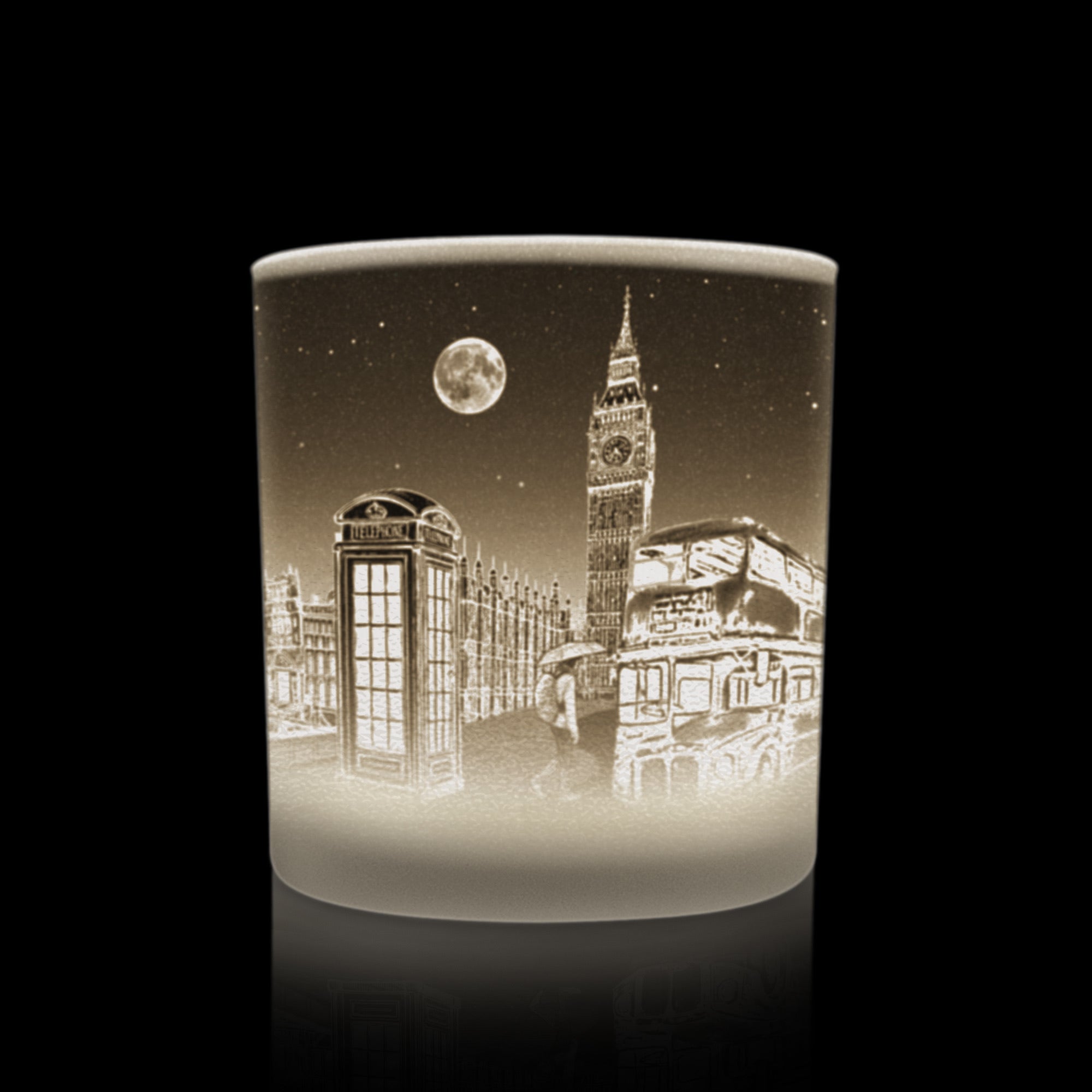  candle with London themed city artwork